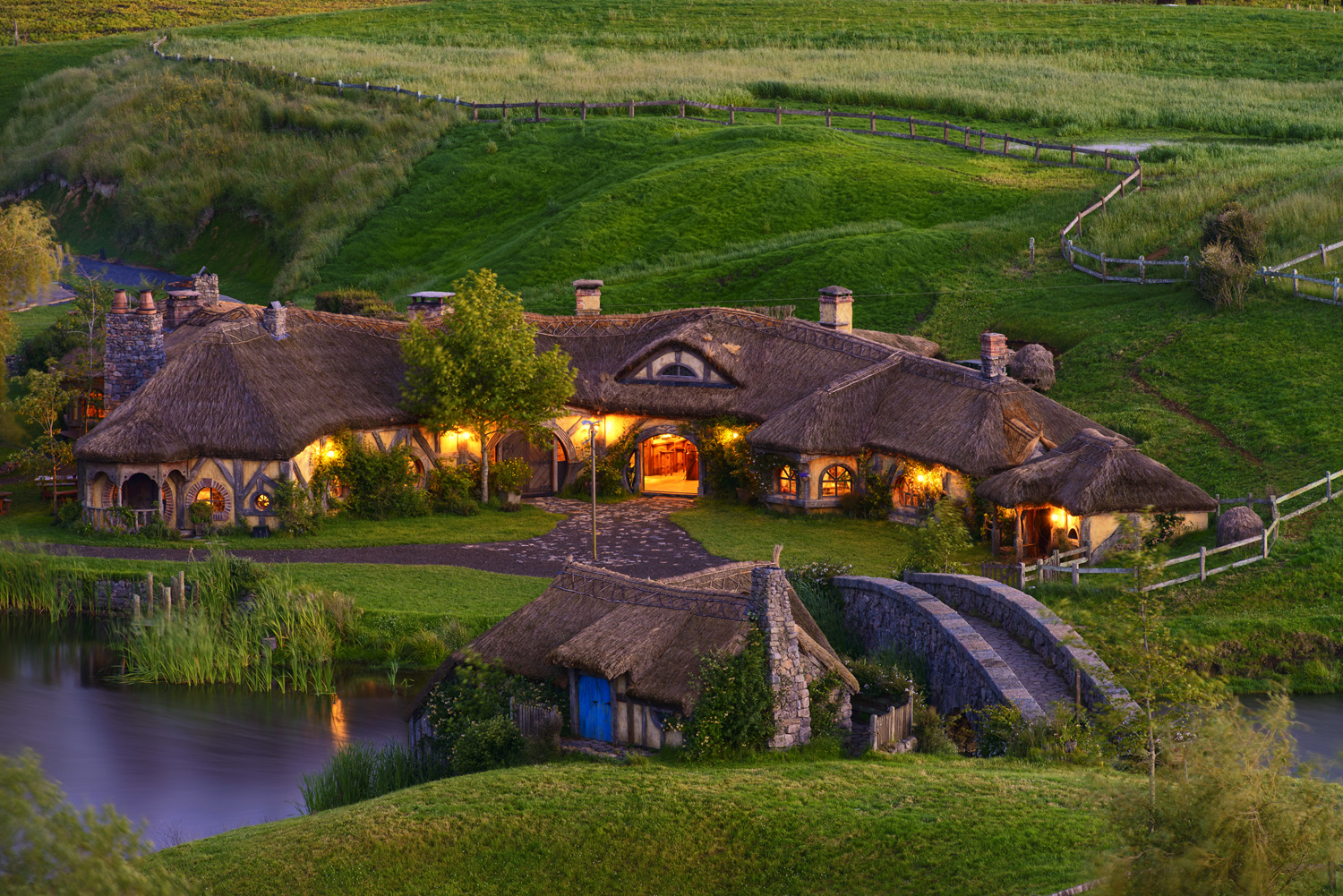 Hobbit self drive tours accommodation with Look After Me