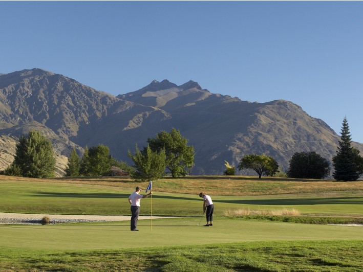 Golfing Holidays New Zealand Queenstown Accommodation